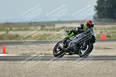 media/Apr-18-2025-TrackDaz (Fri) [[45f5874c44]]/C Group/Session 1 (Turn 7)/